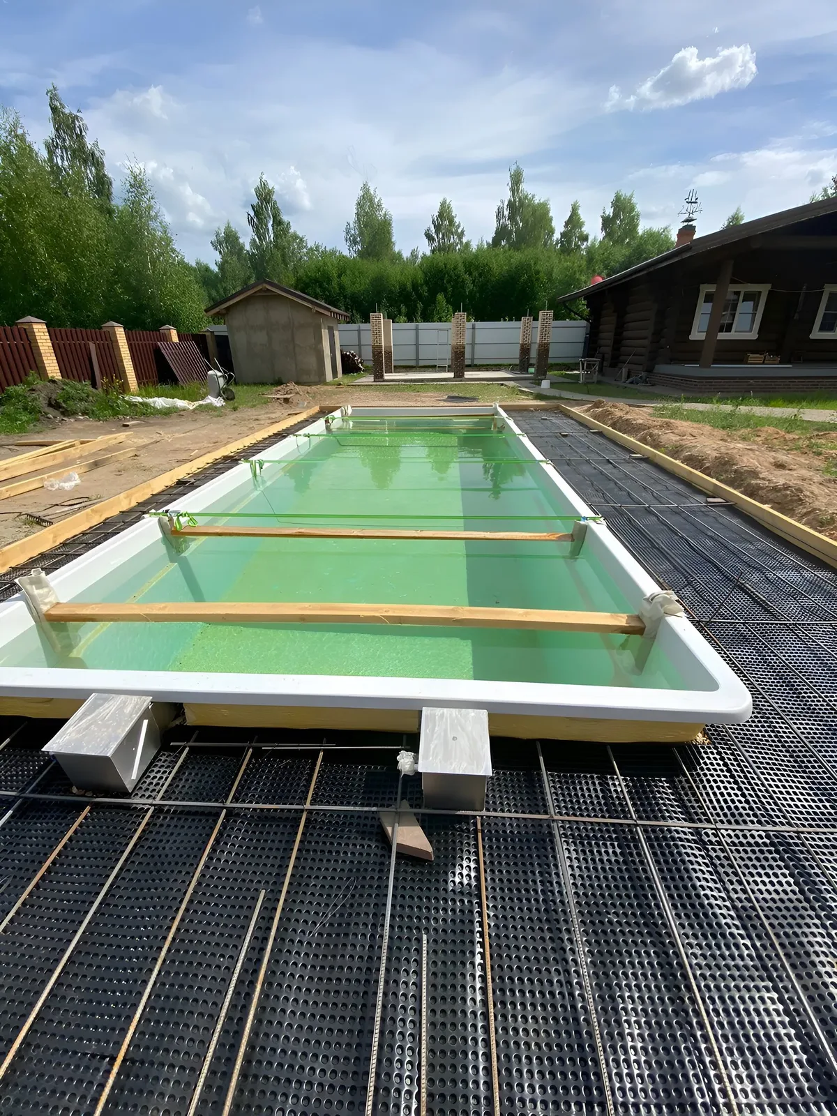 Laguna 9 — вечернее освещение в Пензе